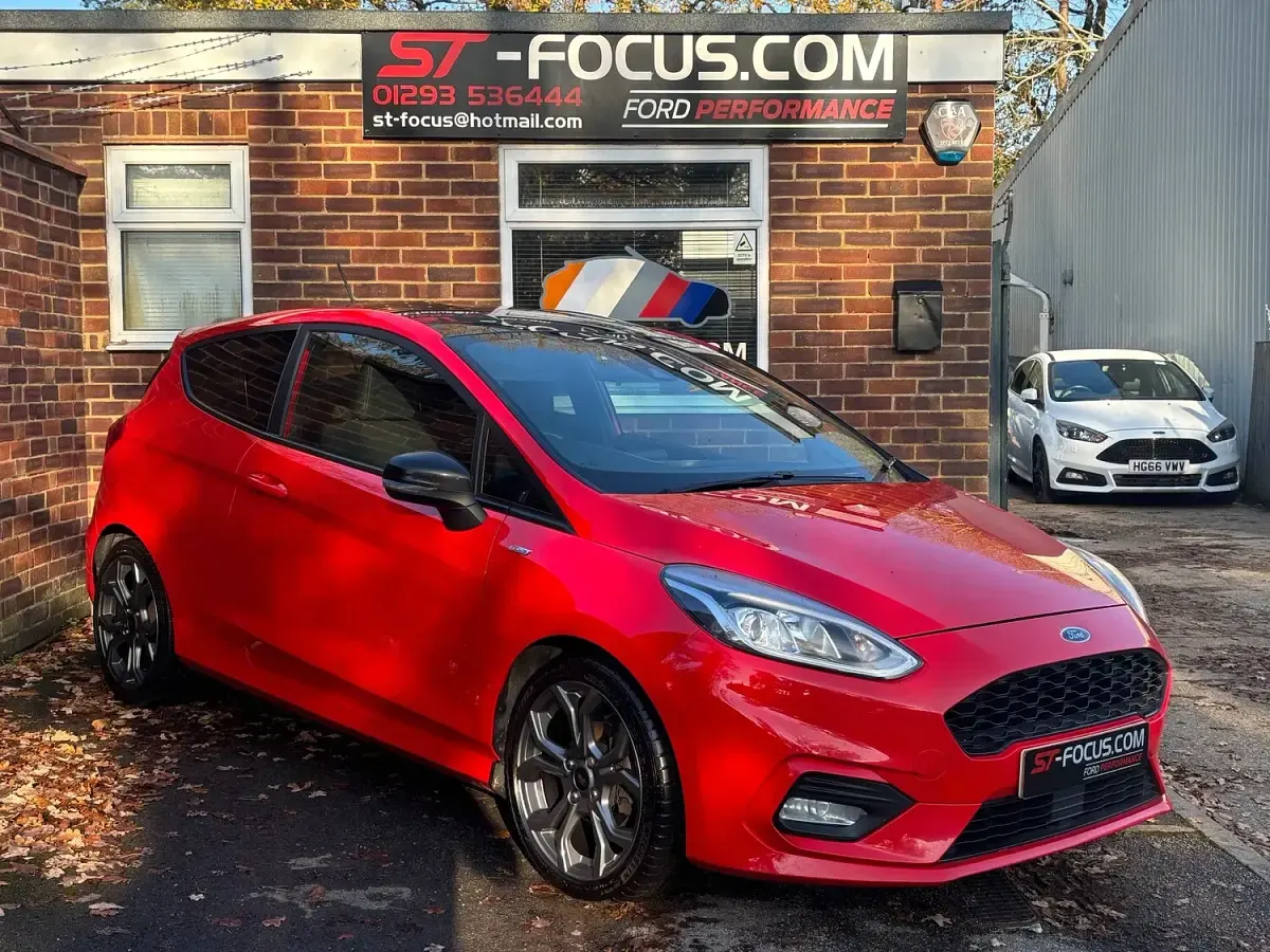 Used Ford Fiesta ST-Line 100 HP (73 kW) 2018 Red Hatchback