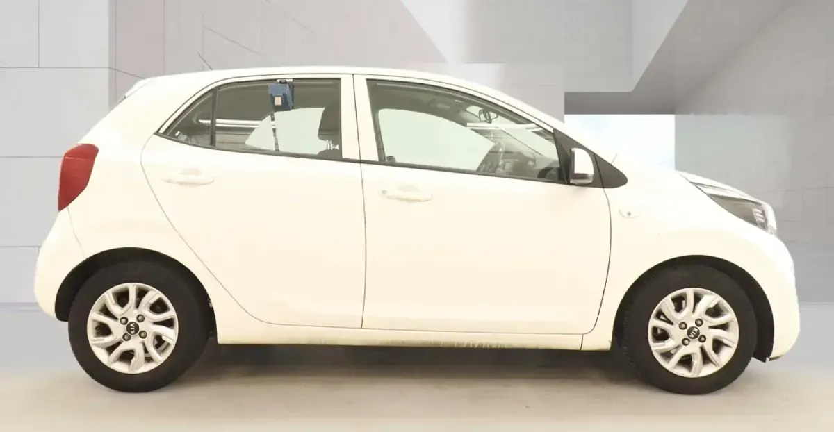 Second-hand Kia Picanto 84 CP (61 kW) 2019 Alb Hatchback