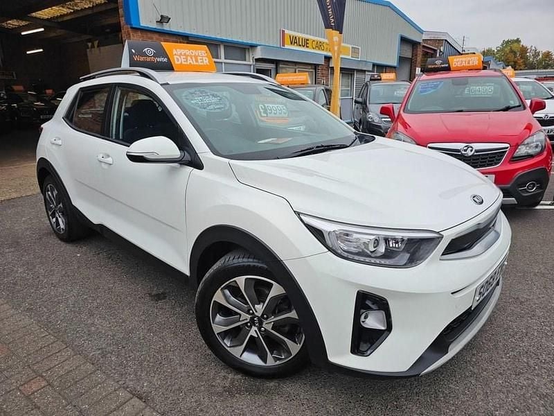 White Used 2019 Kia Stonic 2 SUV | £9,995 (Fair price) - Image 1/4