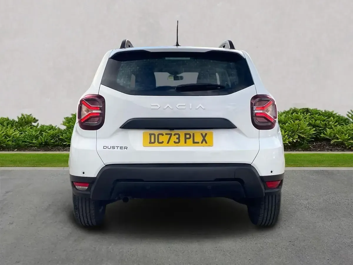 Begagnad Dacia Duster Expression 90 HK (66 kW) 2024 Vit SUV