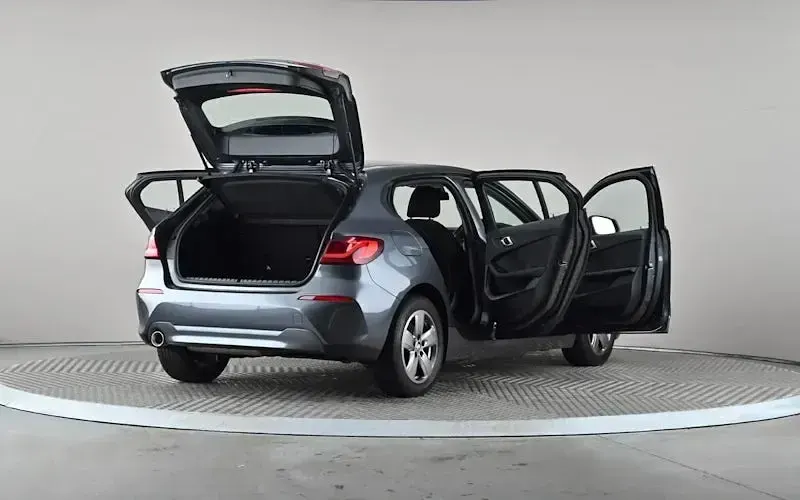 Used BMW 116 116 HP (85 kW) 2021 Grey Hatchback