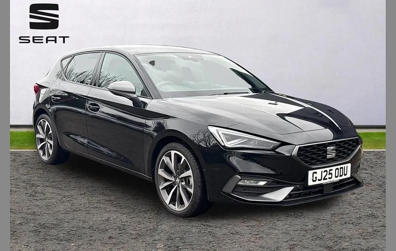 New Seat Leon FR Sport 147 HP (108 kW) 2025 Black Hatchback