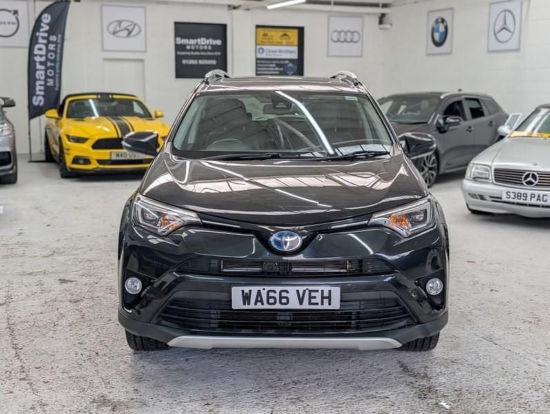 Used Toyota RAV4 197 HP (144 kW) 2016 Black SUV
