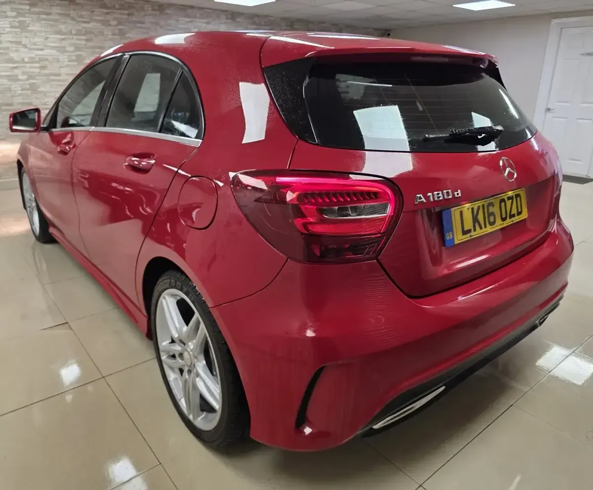 Used Mercedes A180 AMG line 109 HP (80 kW) 2016 Red Hatchback