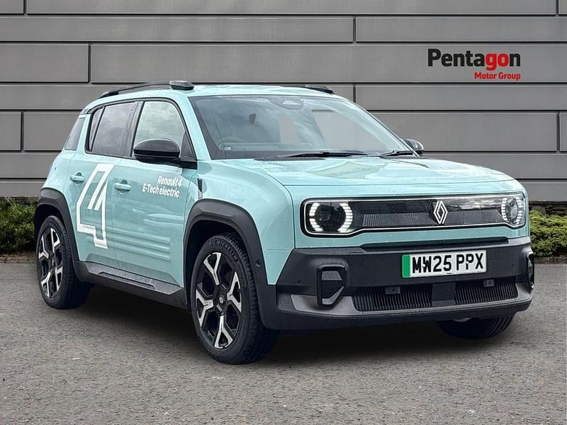 Hautsdefrance green Used 2025 Renault R4 Komfort Estate | £24,450 (Super price) - Image 1/4