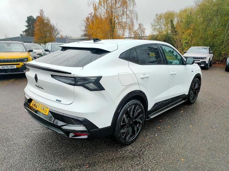 Used Renault Rafale Techno Esprit Alpine 200 HP (147 kW) 2024 White SUV