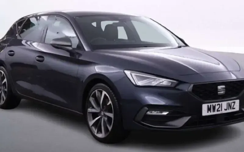 Begagnad Seat Leon FR Sport 110 HK (80 kW) 2023 Halvkombi