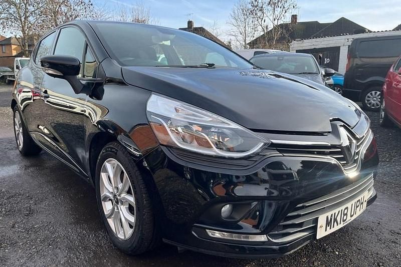 Black Used 2018 Renault Clio IV Dynamique Hatchback | £4,790 (Good price) - Image 1/1