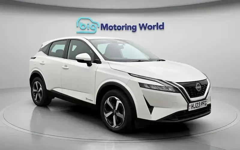 Used Nissan Qashqai Acenta Premium 190 HP (139 kW) 2023 White SUV