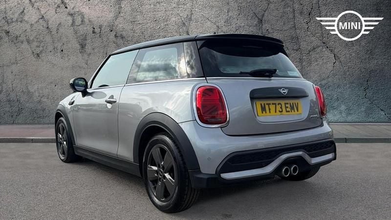Used Mini Cooper S Classic 176 HP (129 kW) 2023 Silver Hatchback