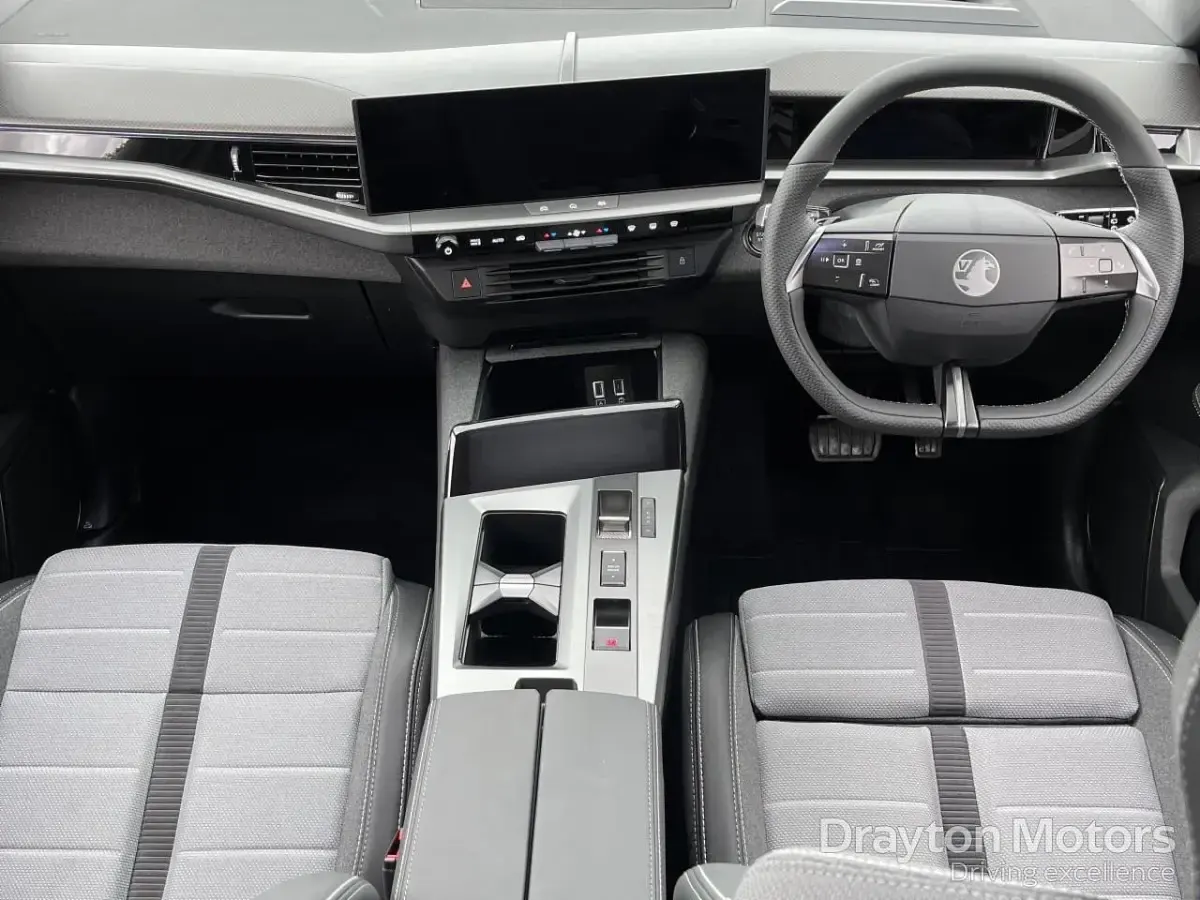 New Vauxhall Grandland X Ultimate 145 HP (106 kW) 2025 Brown SUV