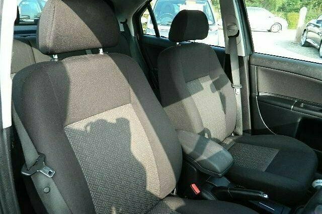 Używany Ford Mondeo 2004 Hatchback