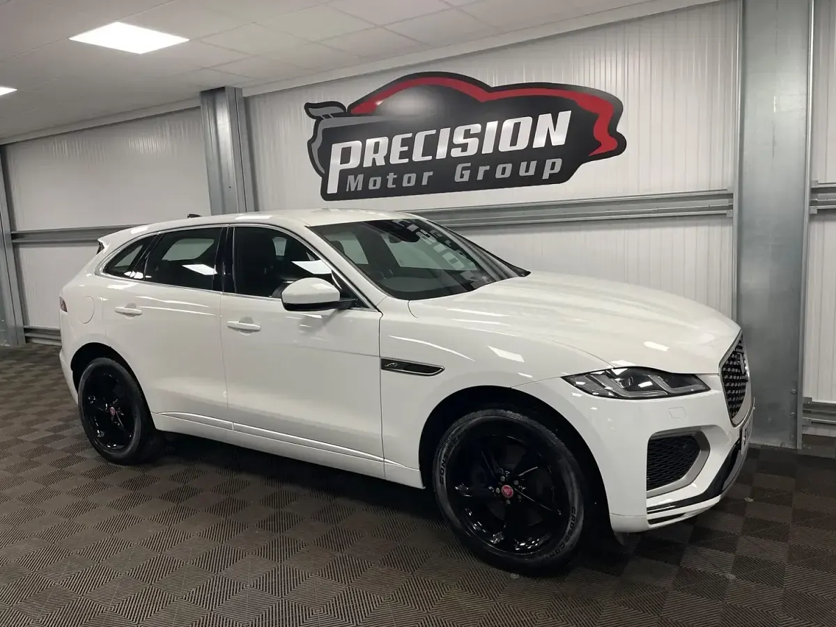 Used Jaguar F-Pace R-Dynamic 404 HP (297 kW) 2022 White SUV