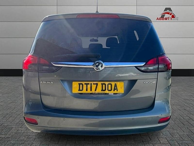 Used Vauxhall Zafira Design Edition 134 HP (98 kW) 2017 Grey MPV
