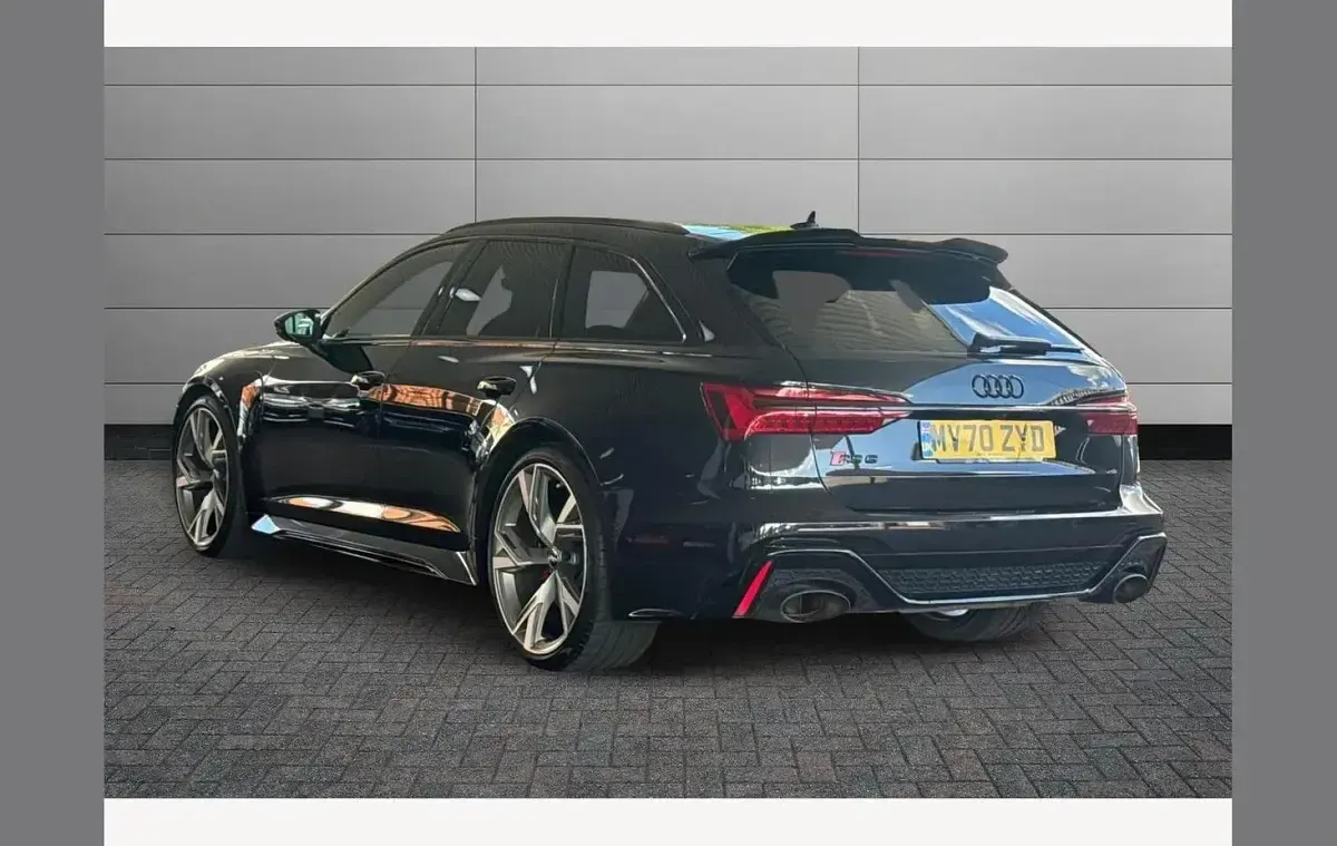Used Audi RS6 Advanced 592 HP (435 kW) 2020 Black Estate