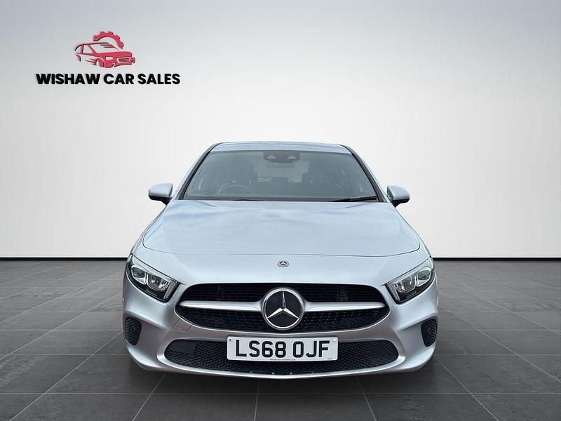 Used Mercedes A180 Executive 116 HP (85 kW) 2018 Silver Hatchback