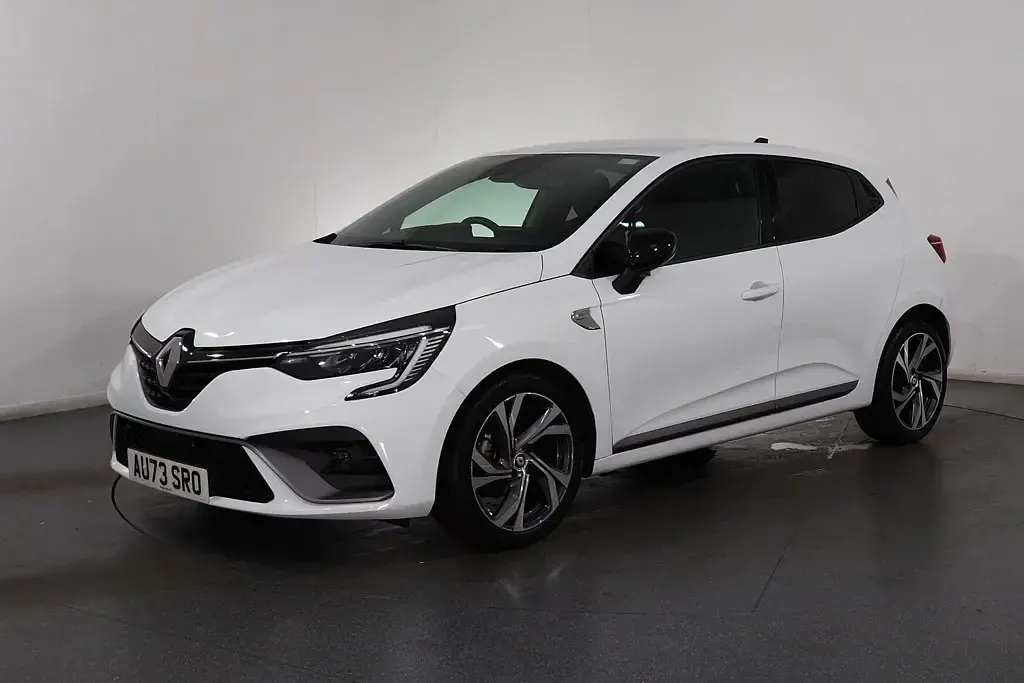 Used Renault Clio RS Line 90 HP (66 kW) 2023 White Hatchback