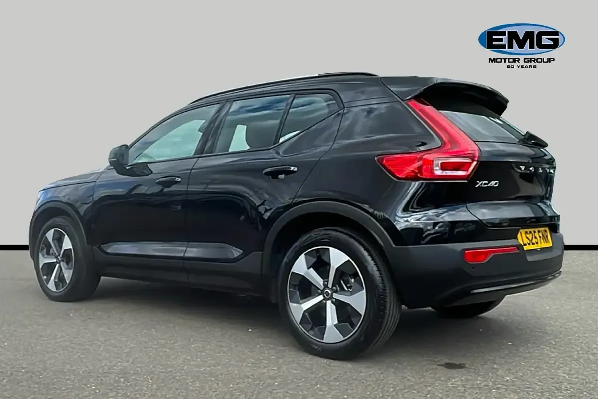 Used Volvo XC40 Plus 197 HP (144 kW) 2025 Black SUV