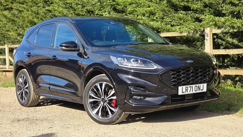 Second-hand Ford Kuga ST-Line X 225 CP (165 kW) 2021 Negru SUV