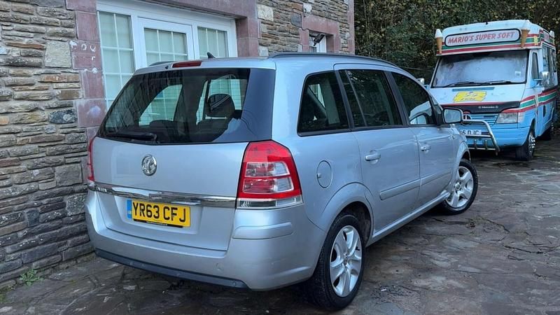 Used Vauxhall Zafira 2013 Silver MPV
