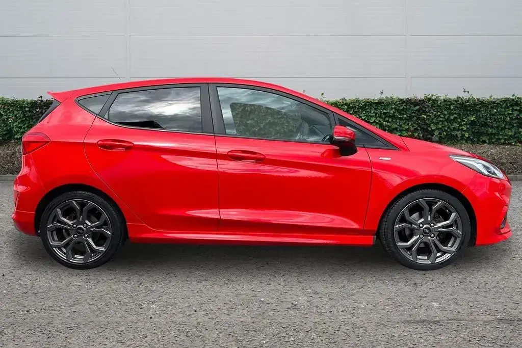 Used Ford Fiesta ST-Line 101 HP (74 kW) 2019 Red Hatchback