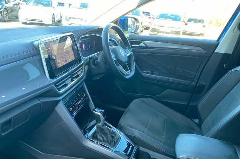 Used VW T-Roc 150 HP (110 kW) 2024 SUV