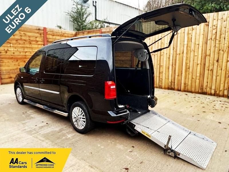 Black Used 2019 VW Caddy Maxi Life Life MPV | £21,945 (A bit pricey) - Image 1/3