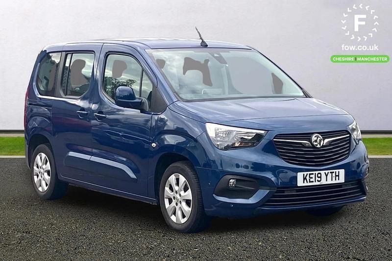 Blue Used 2019 Vauxhall Combo MPV | £12,599 (Good price) - Image 1/3