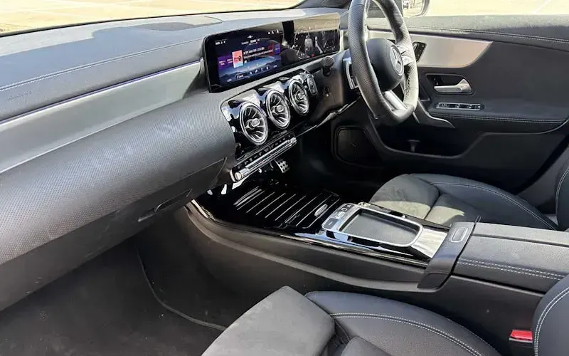 Used Mercedes CLA200 AMG line 163 HP (119 kW) 2025 Black Estate