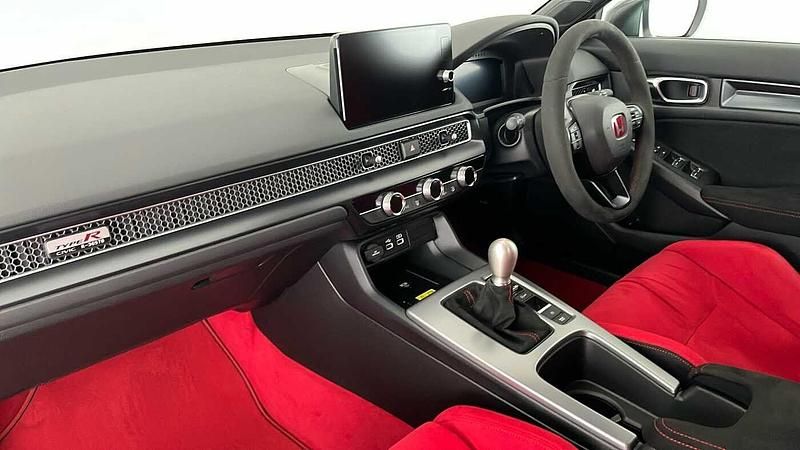 Used Honda Civic Type R 329 HP (241 kW) 2025 Pearl platinum white Hatchback