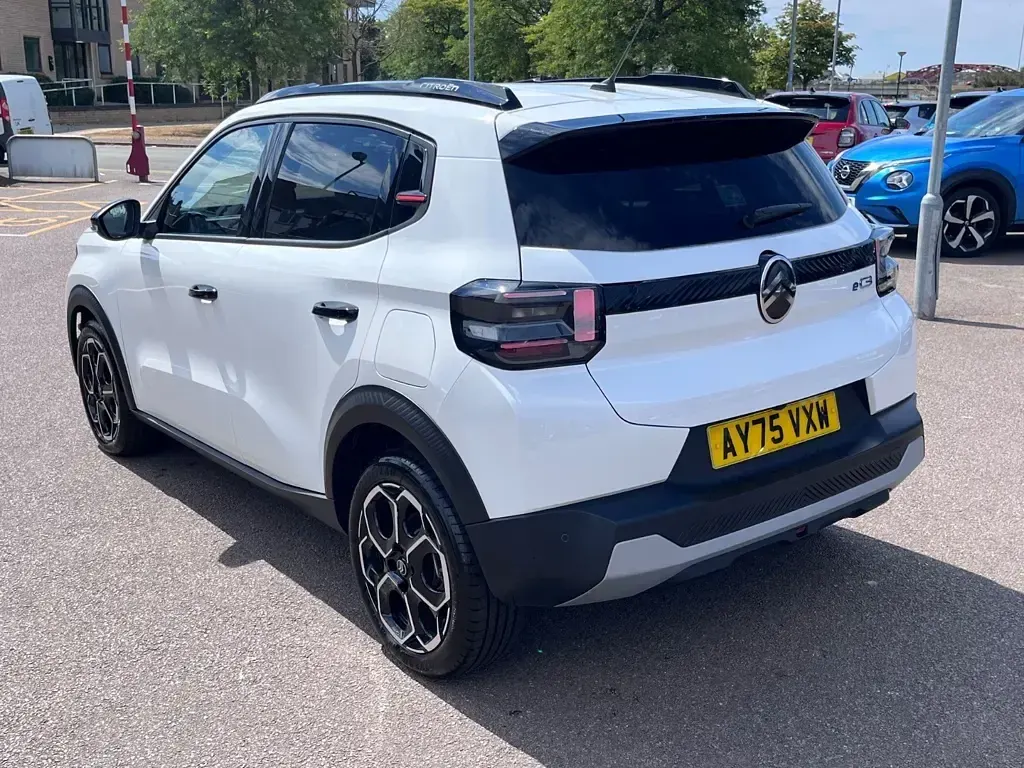 New Citroën e-C3 83 kW (113 HP) 2025 Hatchback