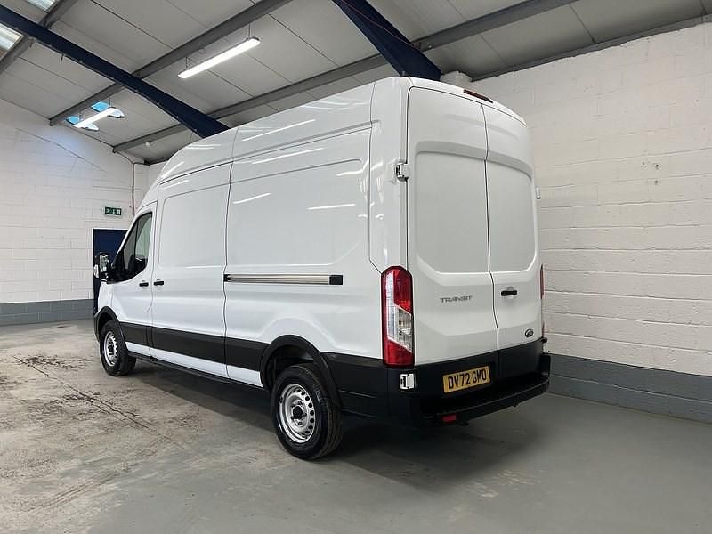 Used Ford Transit S 130 HP (95 kW) 2022 White Van
