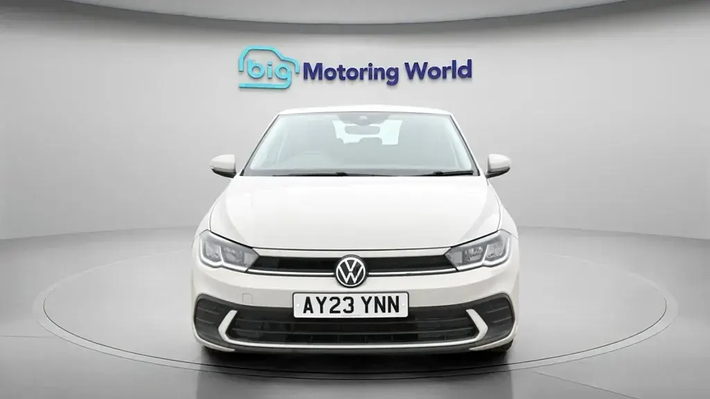 Begagnad VW Polo S 80 HK (58 kW) 2023 Grå Halvkombi