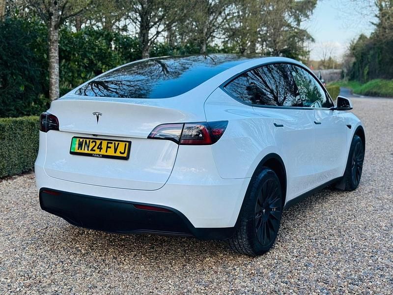Used Tesla Model Y RWD 219 kW (299 HP) 2024 White SUV