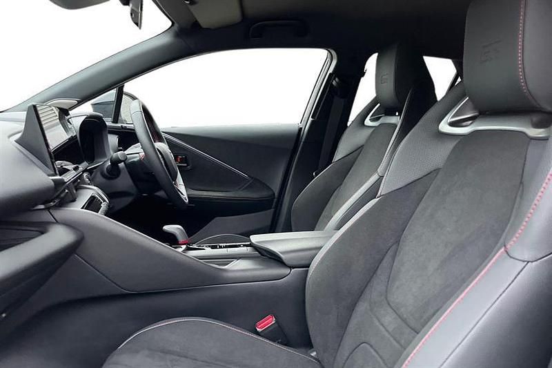 Used Toyota C-HR Sport 197 HP (144 kW) 2025 Sterling silver SUV