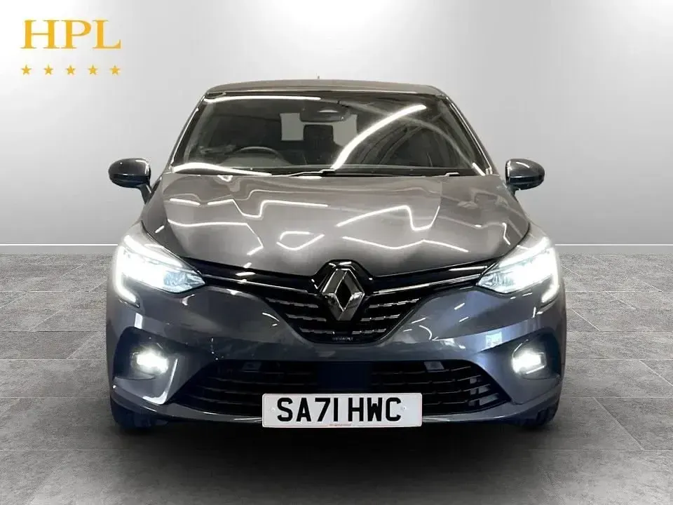 Used Renault Clio V Version S 90 HP (66 kW) 2021 Grey Hatchback
