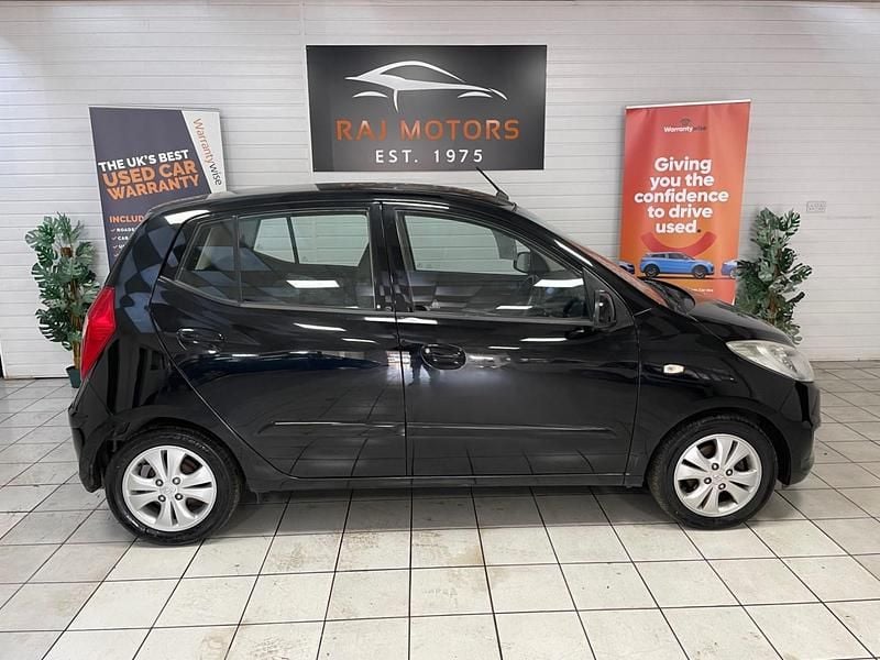 Used Hyundai i10 Active 85 HP (62 kW) 2011 Black Hatchback