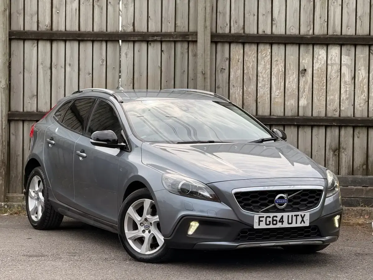Usado Volvo V40 2014 Cinzento Citadino