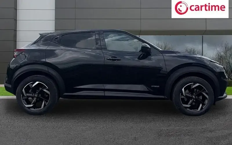 Used Nissan Juke N-Connecta 143 HP (105 kW) 2023 Black SUV