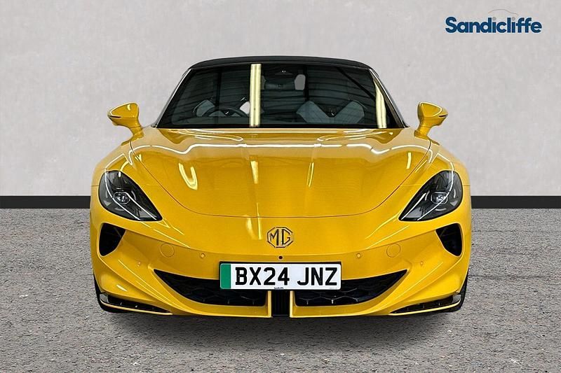 Used MG Cyberster 375 kW (510 HP) 2024 Premium  inca yellow Cabriolet