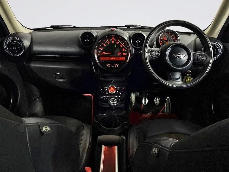 Used Mini Cooper SD 141 HP (103 kW) 2016 Red Hatchback