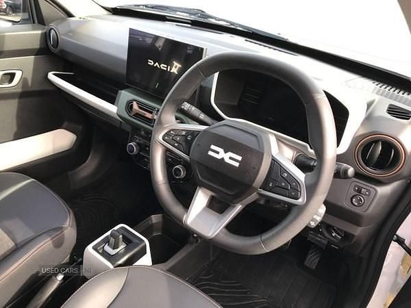 New Dacia Spring Extreme 47 kW (65 HP) 2025 White Hatchback