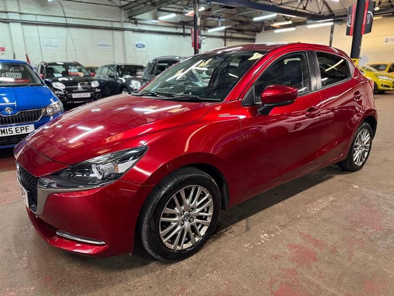 Begagnad Mazda 2 Inclusive 2020 Röd Halvkombi