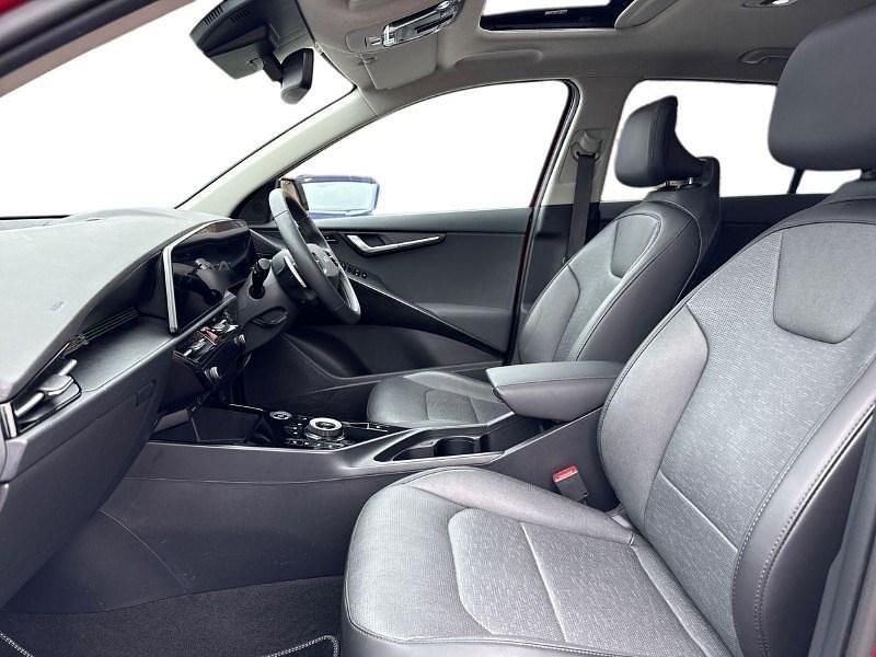 Used Kia Niro 2024 Red SUV