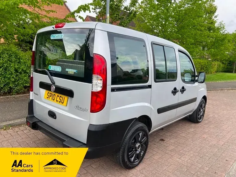 Used Fiat Doblò Active 2010 Silver MPV