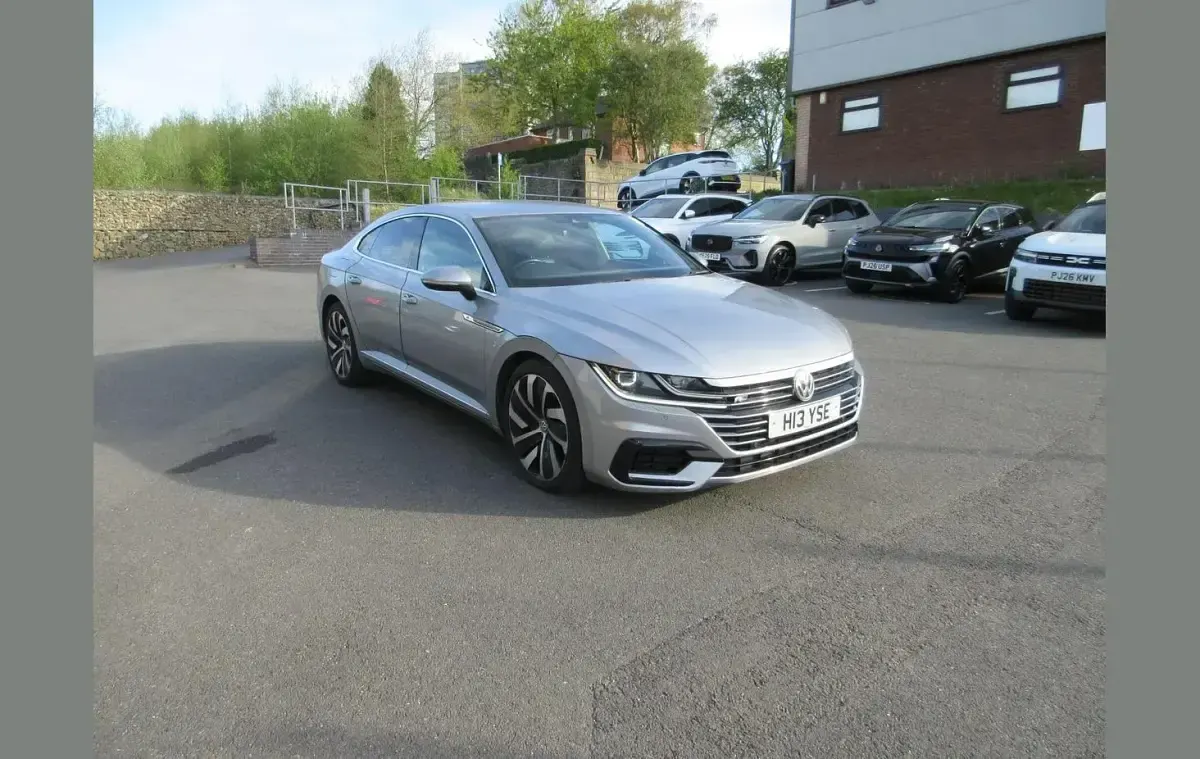 Usado VW Arteon R-line 147 HP (108 kW) 2019 Prateado Citadino