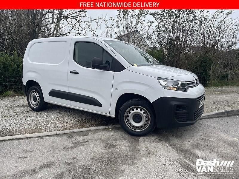 White Used 2023 Citroën Berlingo MPV | £11,000 (Fair price) - Image 1/2