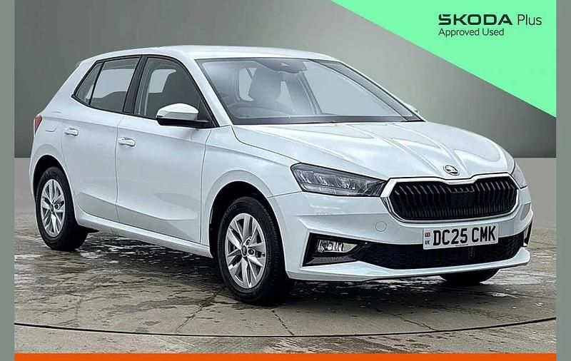 Used Skoda Fabia SE 94 HP (69 kW) 2025 Moon white metallic Hatchback