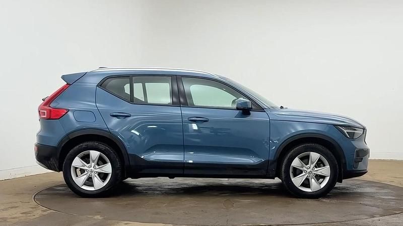 Used Volvo XC40 Core 163 HP (119 kW) 2023 Blue SUV
