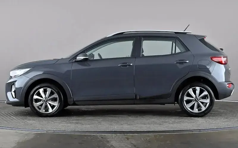 Używany Kia Stonic 101 KM (74 kW) 2023 Szary SUV